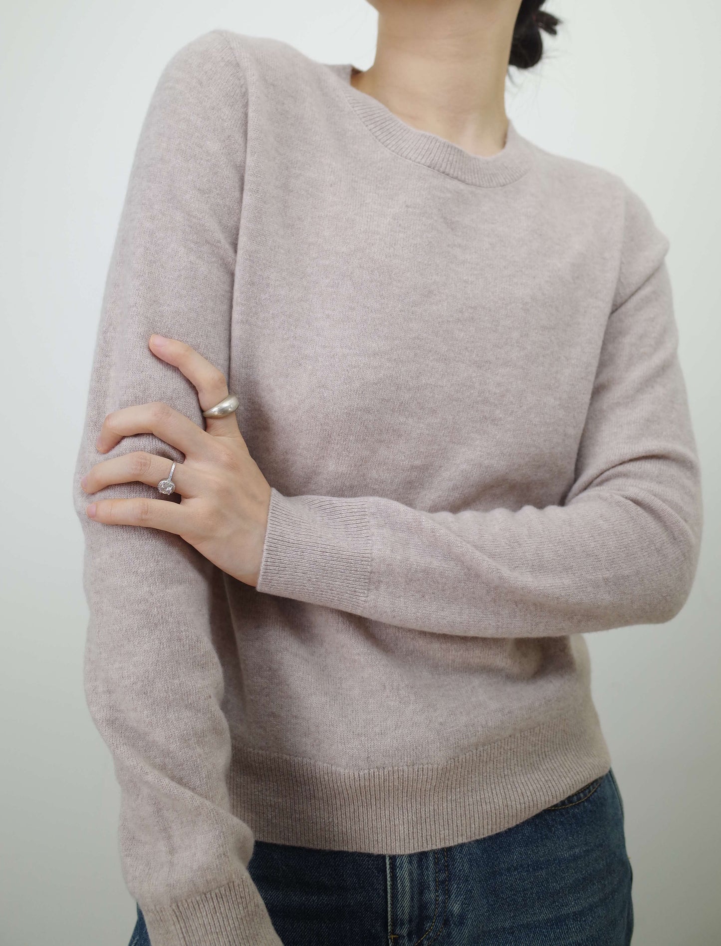 ASTA WOOL CASHMERE BLEND COMFORTABLE CREW KNIT